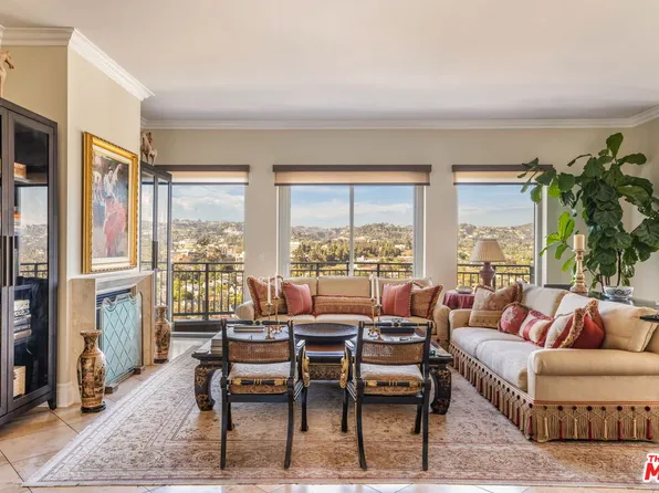 10727 Wilshire Blvd APT 1904, Los Angeles, CA 90024