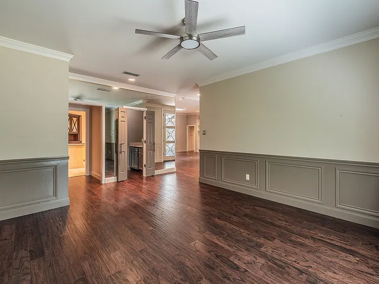 6724 Blue Meadow Dr — Photo 10
