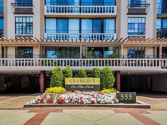 2nd image of 555 N Laurel Avenue #522