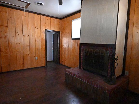 4th image of 210 S Mackenzie Ave