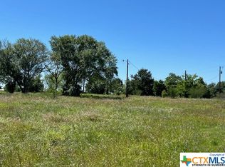 3690 Nursery Rd, Victoria, TX 77904