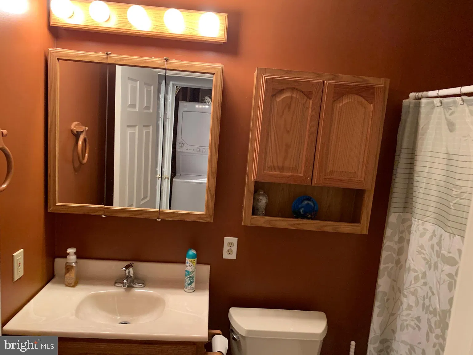 4 bed, 3.5 bath, 2148 sqft, $3,600 — Photo 3