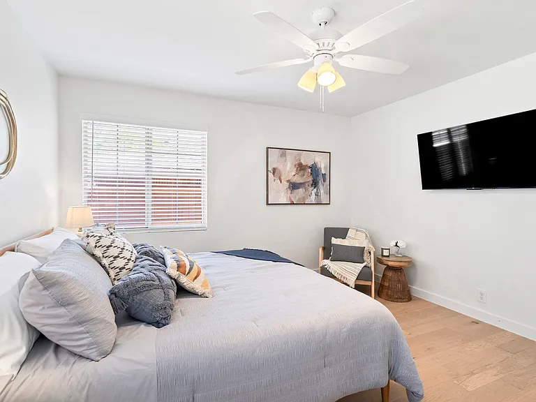 Master Bedroom Picture 2