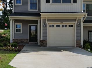 101 Beaconwood Ln, Holly Springs, NC 27540