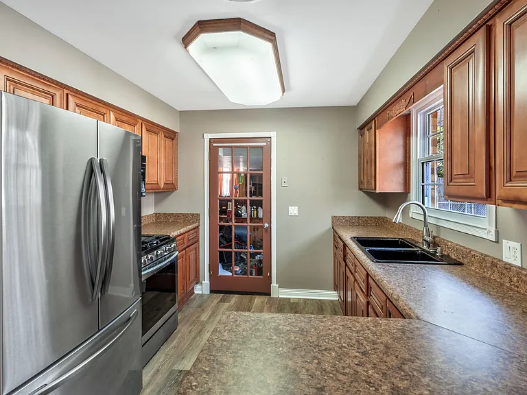 138 Roberta Dr — Photo 14