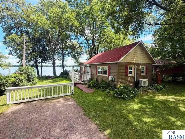 3746 Sioux Ln, Madison Lake, MN 56063