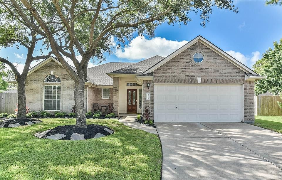 1st image of 14902 Emerald Moss Ct