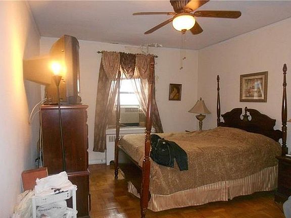 5th image of 470 N Broadway APT B1