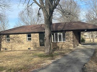 325 Sharon Dr, Ledbetter, KY 42058