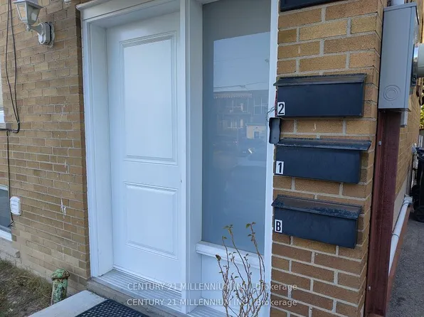 59 Garthdale Ct, Toronto, ON M3H 5P7