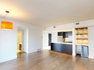 1111 10th St SW #2401, Calgary, AB T2R1E3