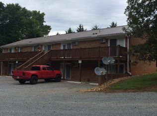 2865 Chestnut Hill Rd APT 3, Rocky Mount, VA 24151