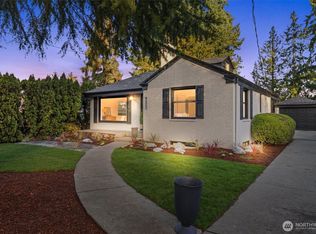 9222 40th Ave NE, Seattle, WA 98115