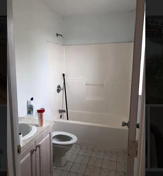 2 Heathcote Ct — Photo 2
