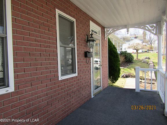 3rd image of 202 Susquehanna St