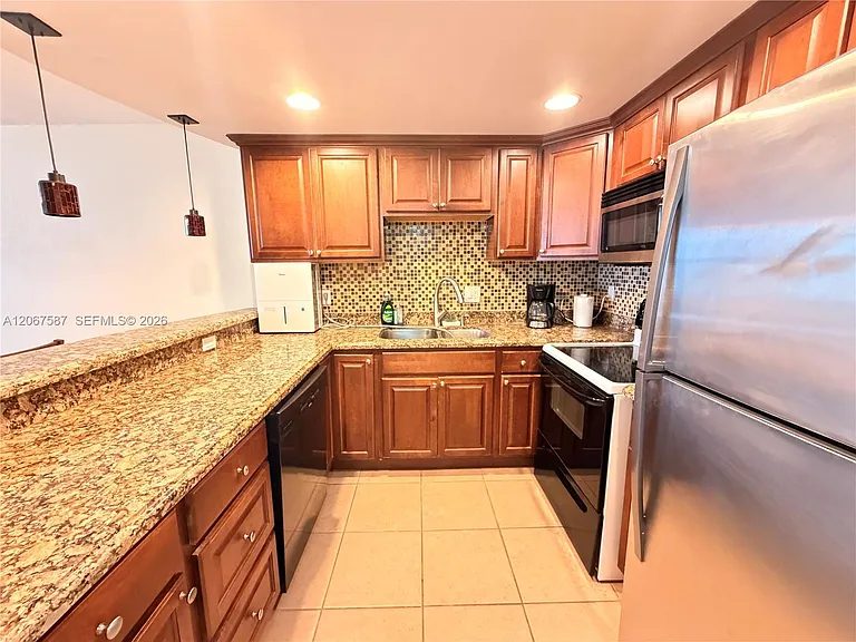 1825 S Ocean Dr #607 — Photo 6