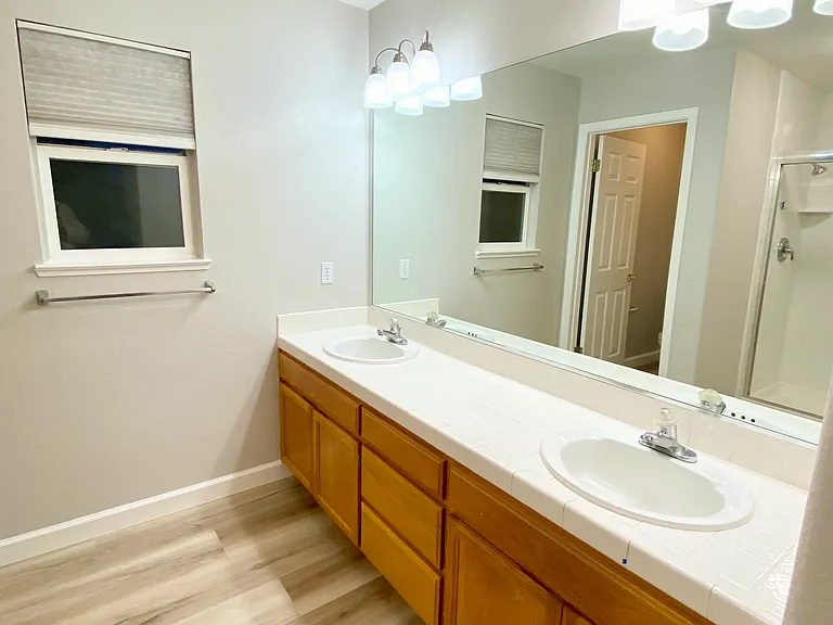 130 Paradise Dr — Photo 12