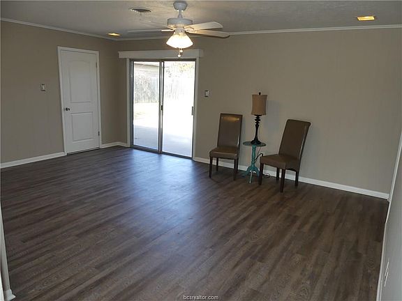 4th image of 3805 Tanglewood Dr