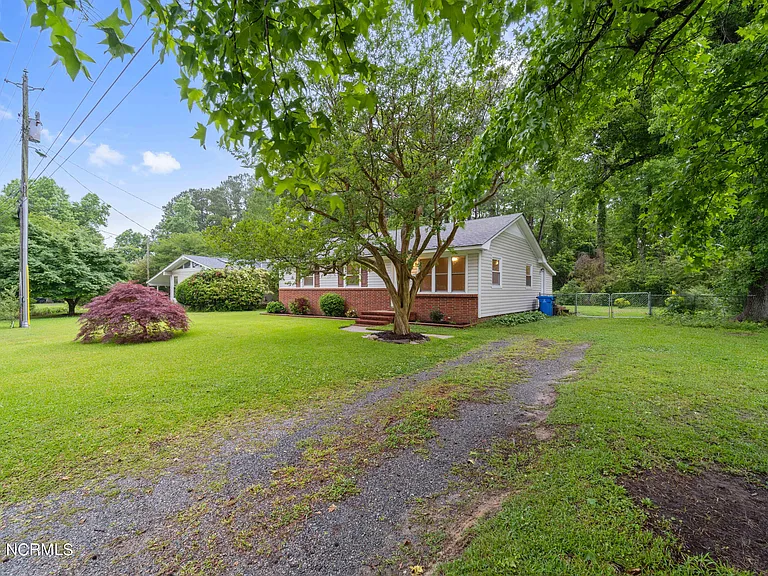 1205 Ormandy Ave — Photo 15