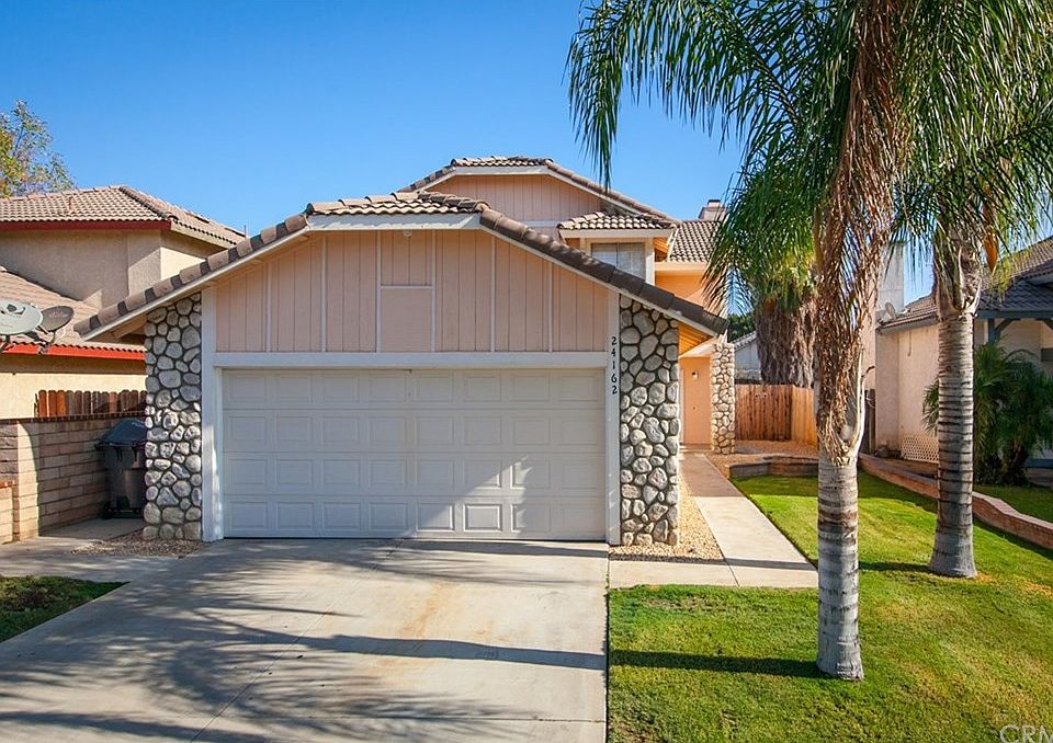 1st image of 24162 Stonebridge Ct