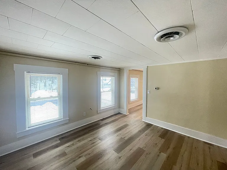 98 Main St #2 — Photo 7