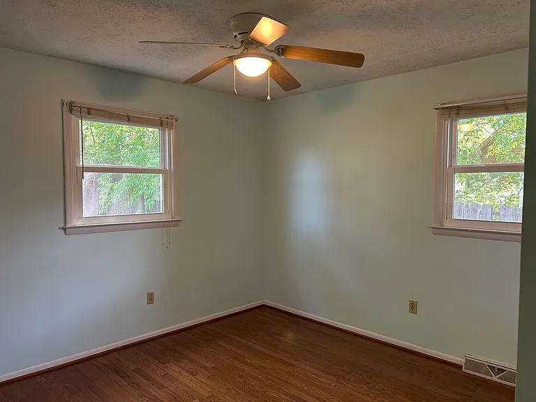 314 Sulphur Springs Rd — Photo 15