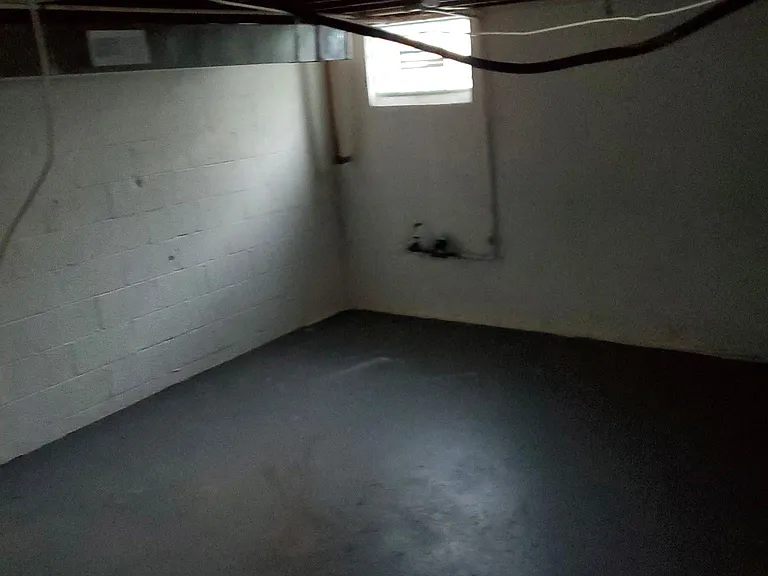 398 S Napoleon Ave — Photo 15
