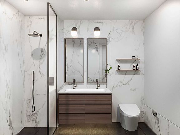 5th image of 5 Court Sq APT 4F
