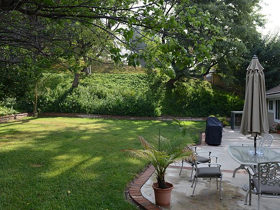 2nd image of 4786 Valle Verde Ct