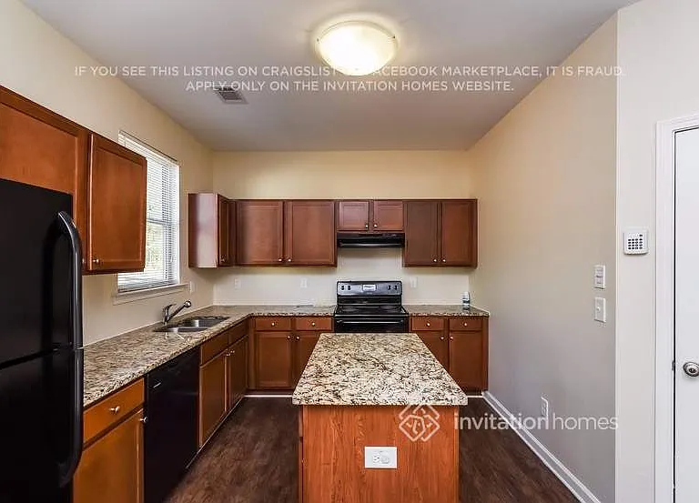 3467 Rosebud Park Dr — Photo 7