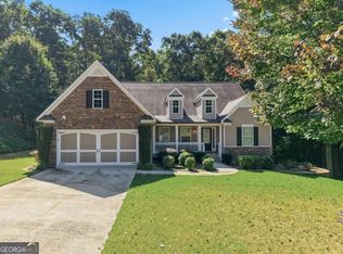 2516 Deep Wood Ct, Loganville, GA 30052