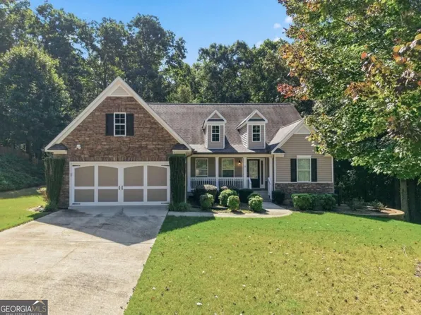 2516 Deep Wood Ct, Loganville, GA 30052