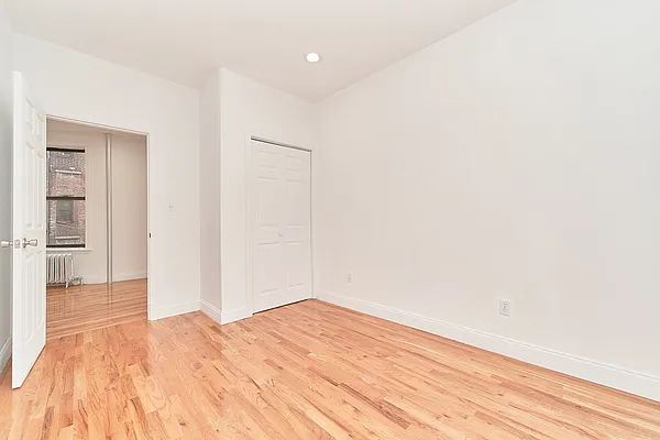 Rented by Compass | media 7