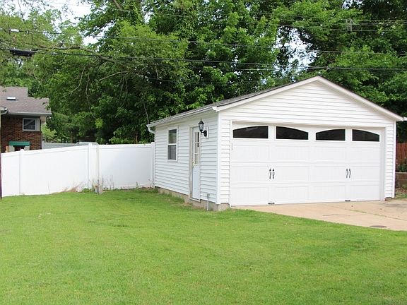 5th image of 1131 Boland Pl