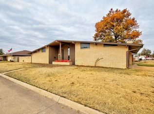 3602 Morris Ln, Enid, OK 73703
