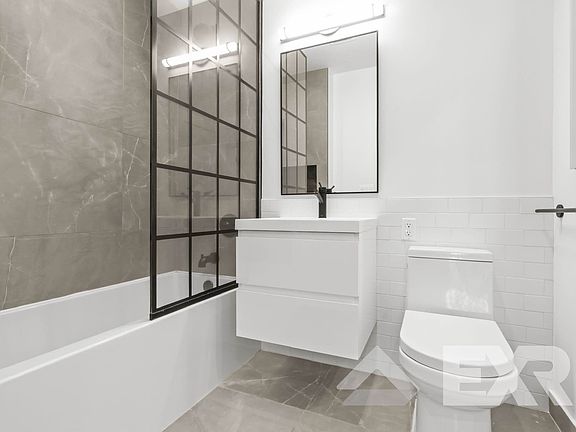 5th image of 260 Water St APT 2E