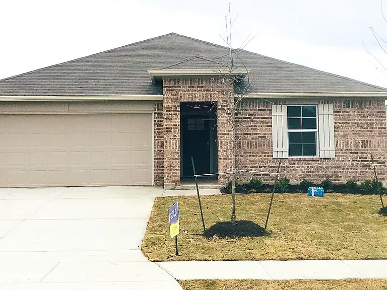 641 Golden Grove Pkwy — Photo 1