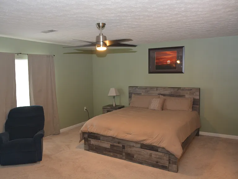 979 Kemper Meadow Dr — Photo 16
