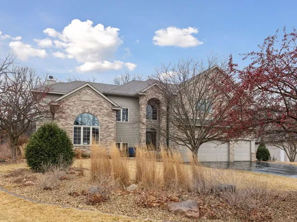 2370 Weston Ridge Ct, Chaska, MN 55318