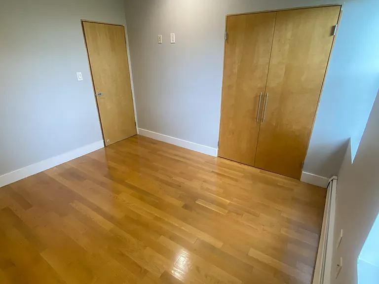 84 Waldo Ave #BD — Photo 6