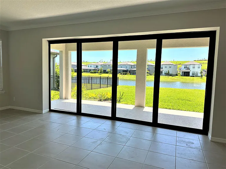 6412 Grandview Hill Ct — Photo 5