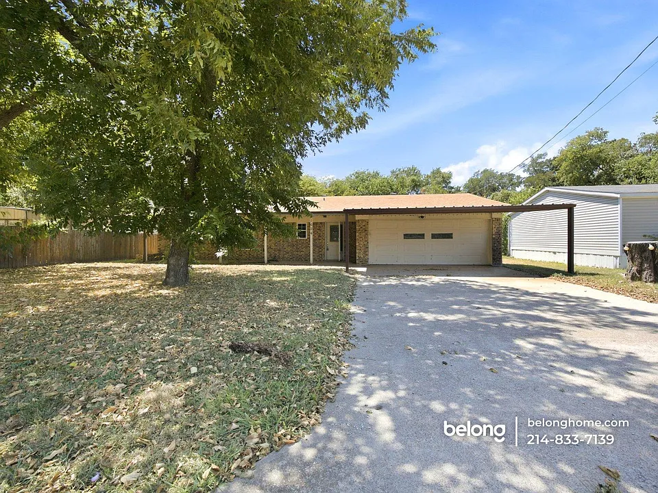 1624 Lands End St