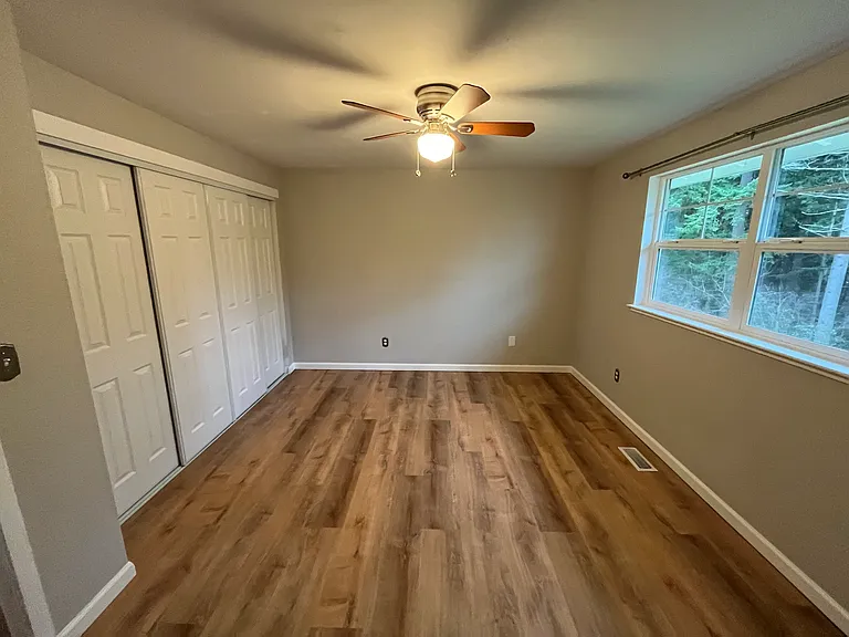 988 SW Inglewood Ln — Photo 12