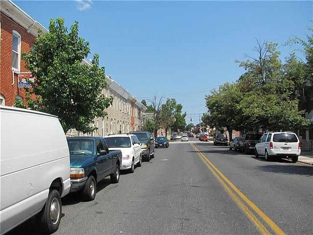 2nd image of 128 N Ellwood Ave