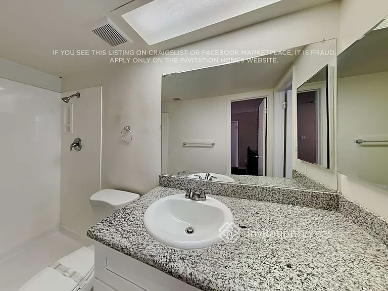 4408 N 90th Dr — Photo 15