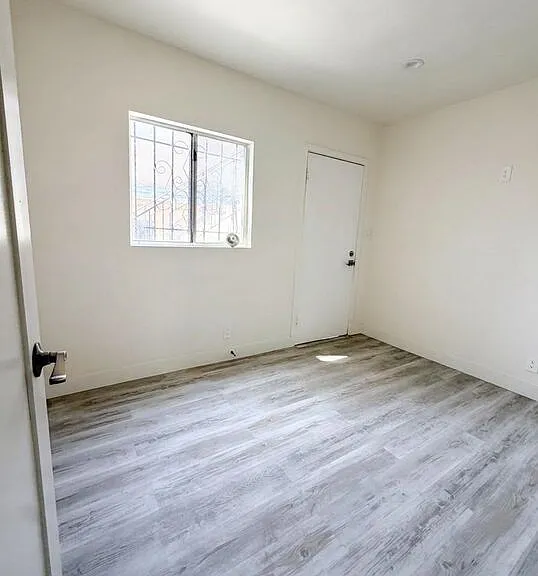 10218 Darby Ave #3 — Photo 10