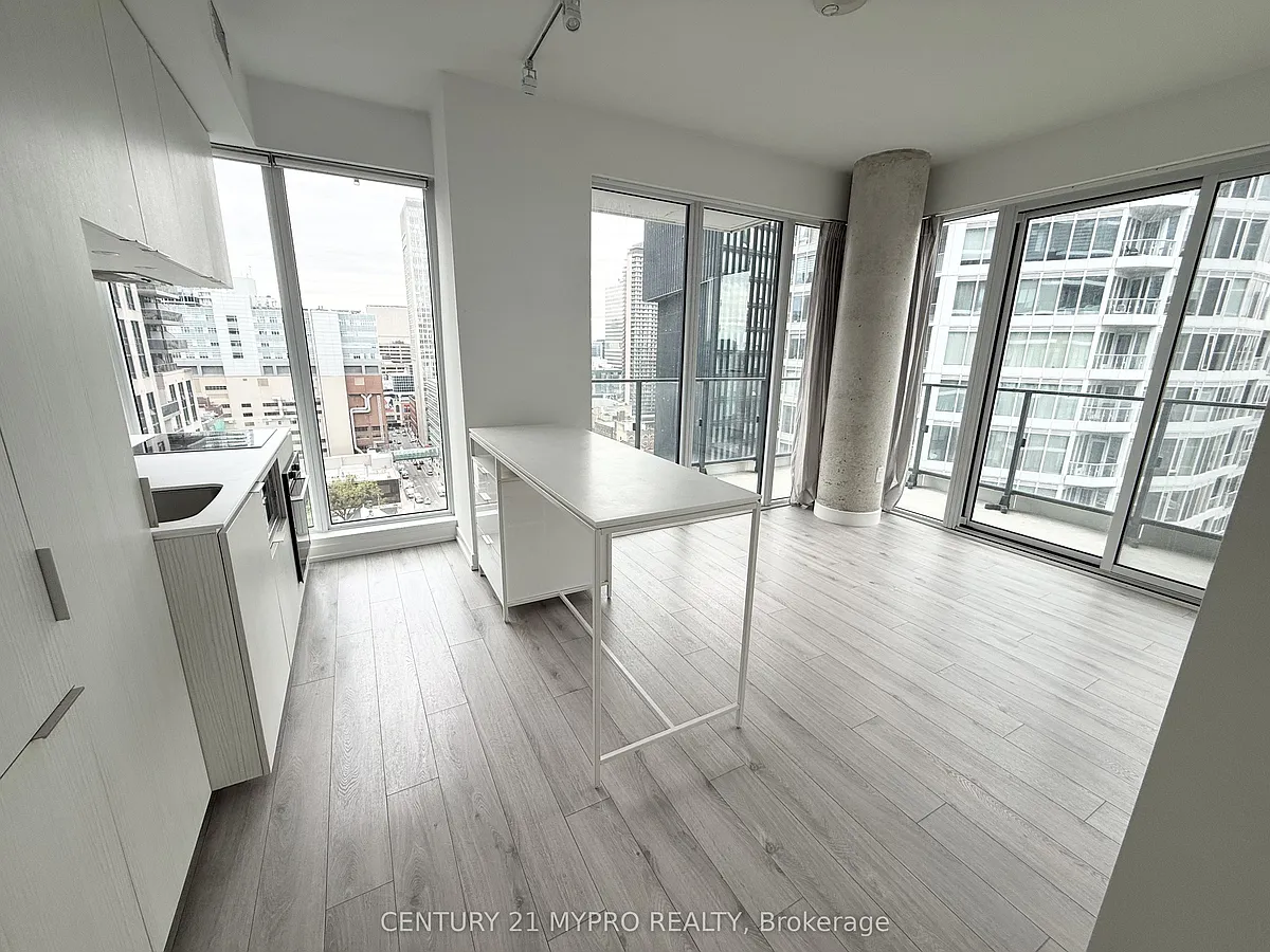 Building Photo - 77 Shuter St #2313