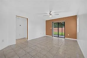 658 Royalty Ct — Photo 12