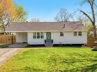 1012 N Charlotte St, Dickson, TN 37055
