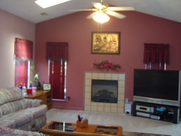 4th image of 104 Chanticlair Dr